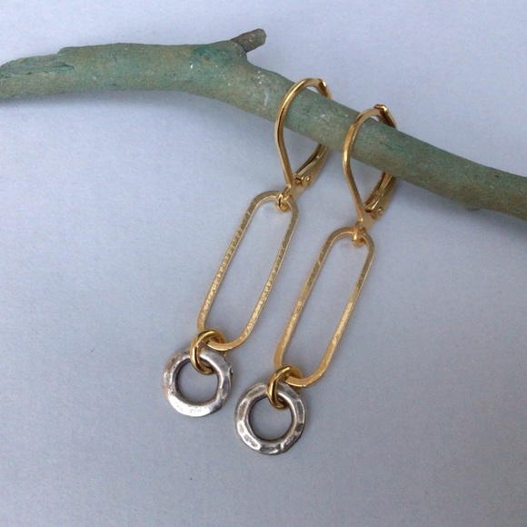 Sundance Charm Gold Link Dangle Earrings - Picture 10 of 10